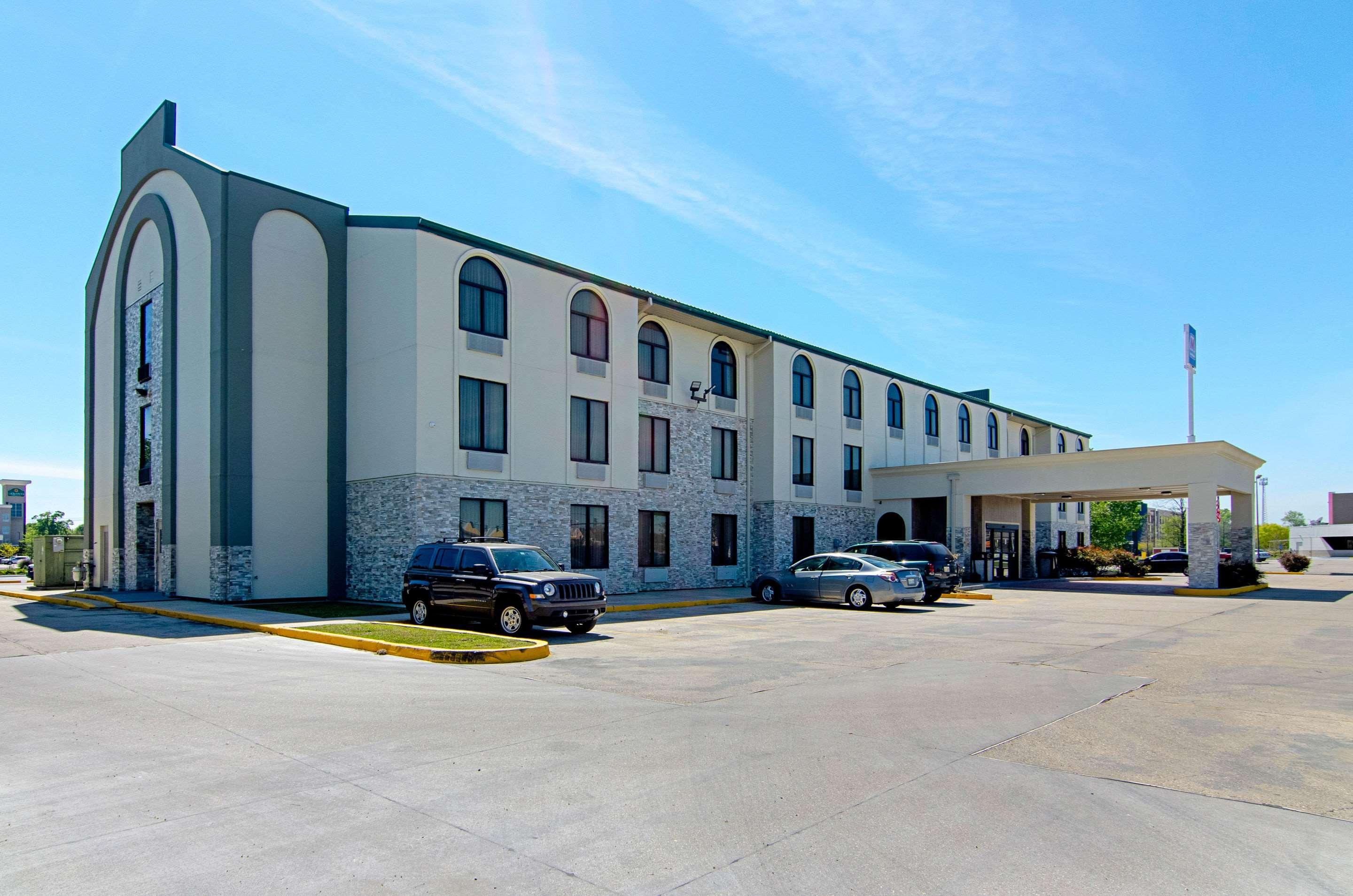 Quality Inn & Suites Near Tanger Outlet Mall Gonzales Luaran gambar