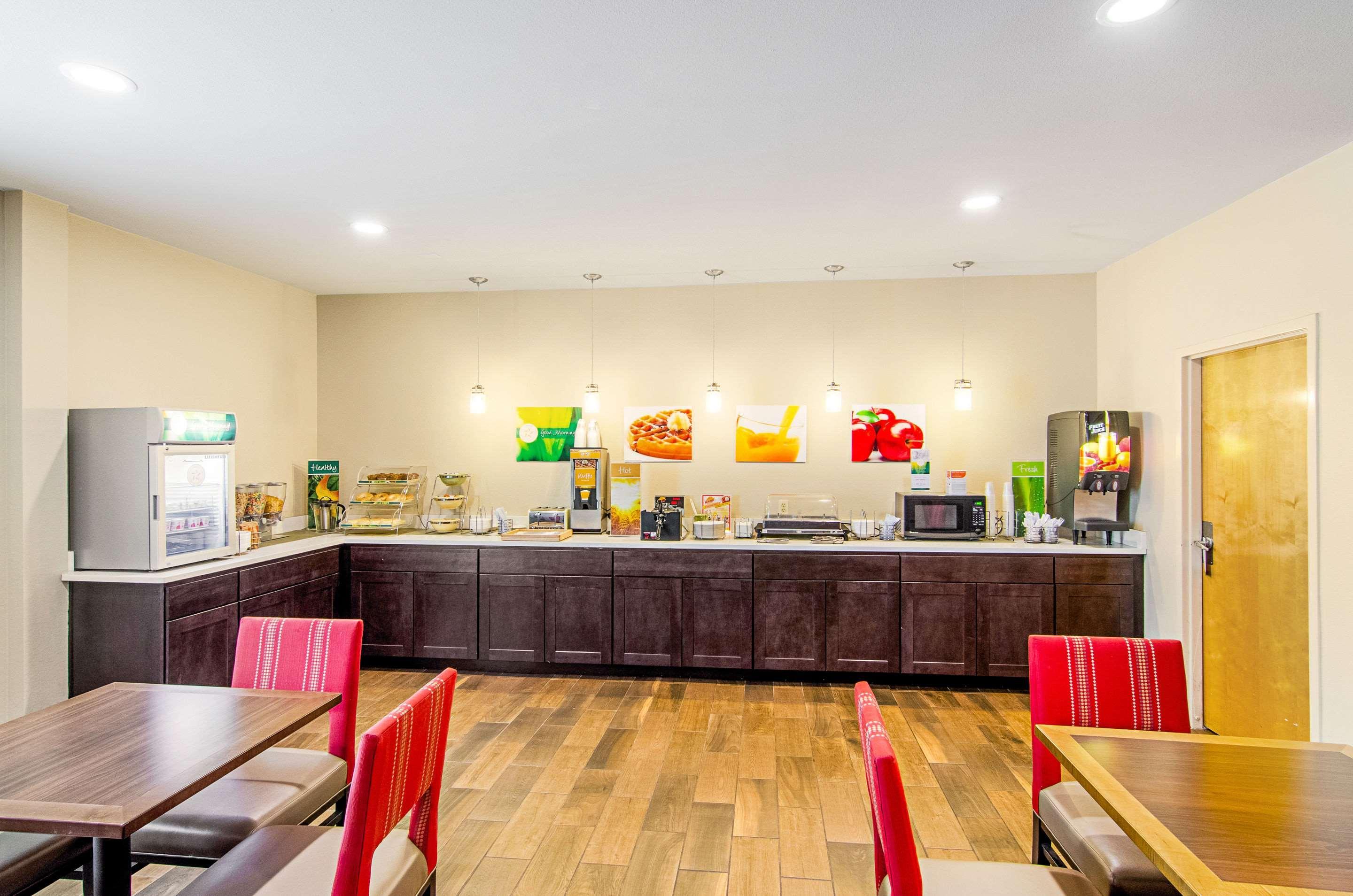 Quality Inn & Suites Near Tanger Outlet Mall Gonzales Luaran gambar