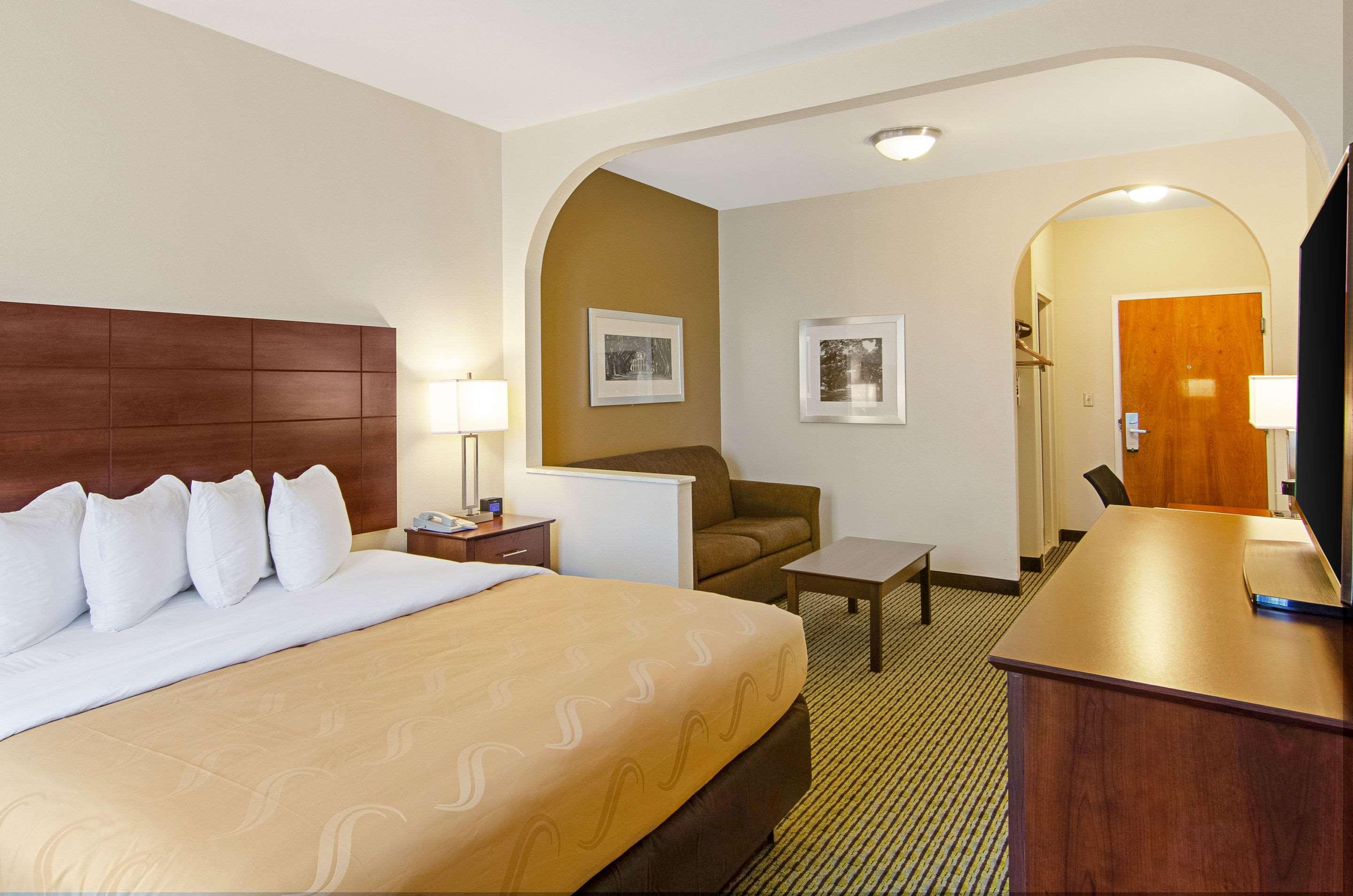 Quality Inn & Suites Near Tanger Outlet Mall Gonzales Luaran gambar